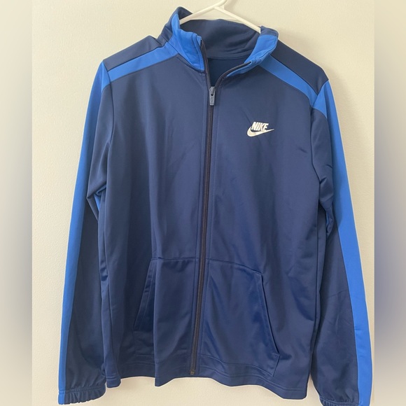 Nike boys  jacket and matching pants. - Picture 1 of 4